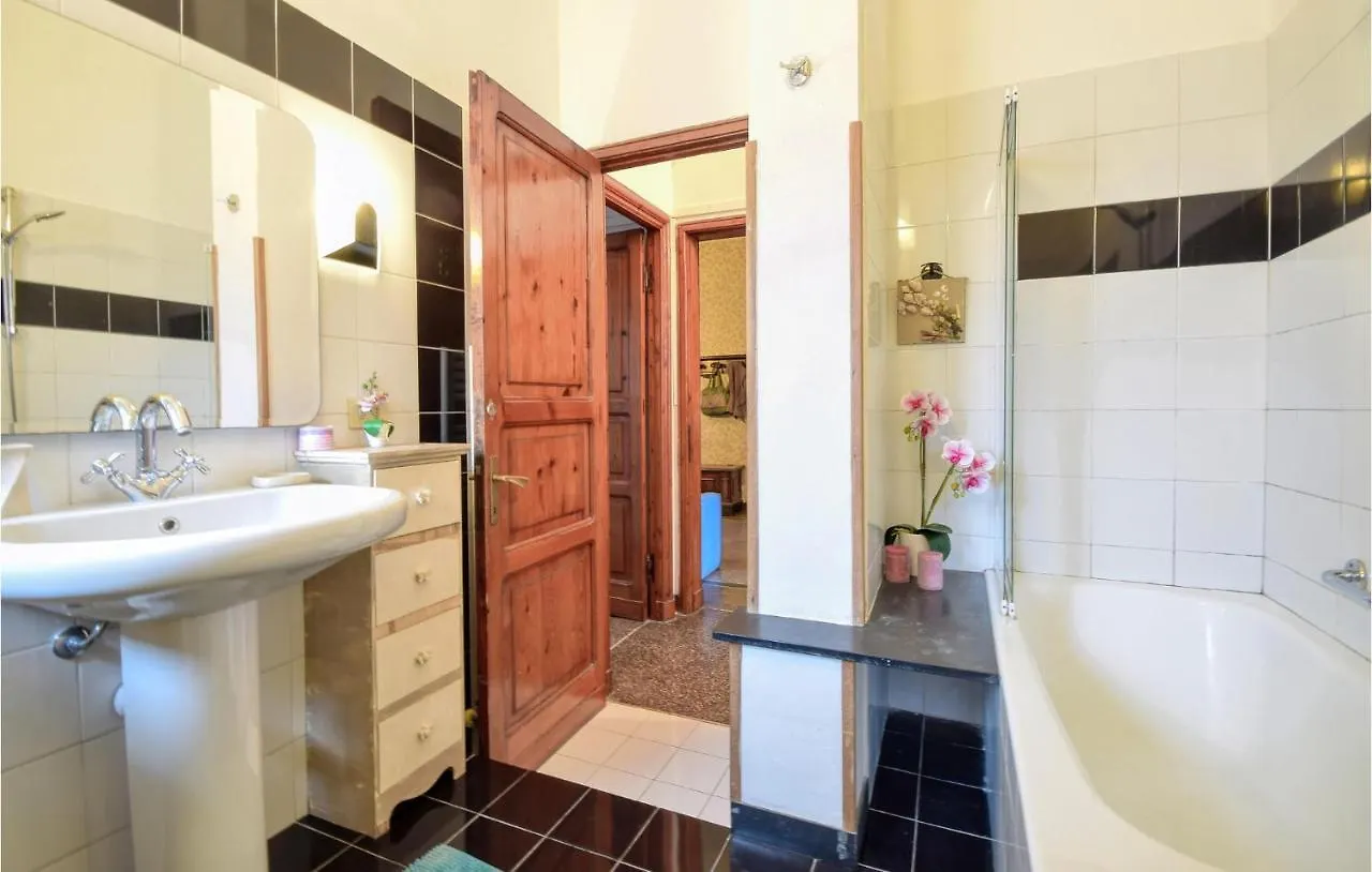 3 Bedroom Awesome Apartment In Rapallo